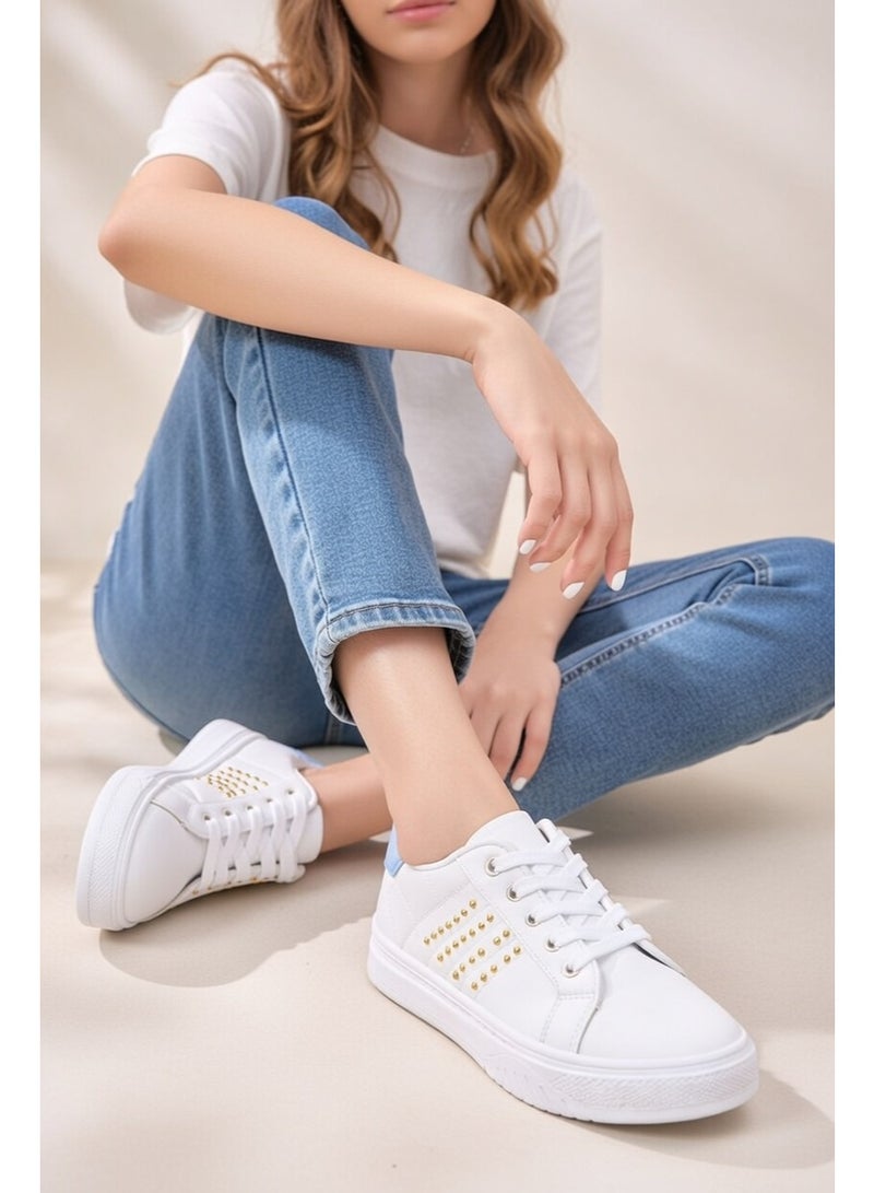 شوز كوتش حريمي و بناتي أبيض سنيكرز ترندي سبور، تصميم مريح بتفاصيل استرس ذهبي، مناسب للوك الكاجوال اليومي والمشاوير واللبس العملي كود 5001 - Image 1